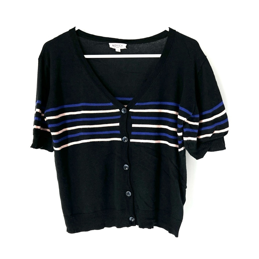 Novica women’s knit button down top small